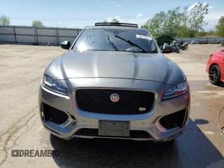 2017 Jaguar F-Pace S z VIN SADCM2BV1HA488777, wystawiony jako Copart lot #53279475 z przebiegiem Nie podano mil oraz Szkoda całkowita • Salvage title. Historia ofert i sprzedaży dostępna na DreamBid. Obrazek 5.