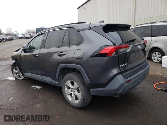 2019 Toyota RAV4 XLE with VIN 2T3P1RFV8KC008141, listed as a Copart auction lot 88732985 with Not Provided miles and Salvage Title. Bid and sale history available at DreamBid. Image 2.