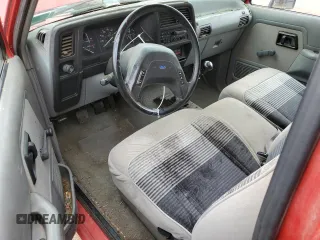 1992 Ford Ranger z VIN 1FTCR14U3NPA43414, wystawiony jako Copart lot #62961125 z przebiegiem 50 828 mil mil oraz Czysty tytuł • Clean title. Historia ofert i sprzedaży dostępna na DreamBid. Obrazek 8.