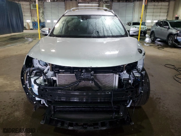 2020 Nissan Rogue SV with VIN JN8AT2MV4LW136568, listed as a Copart auction lot 50413375 with 90,062 mi miles and Salvage Title. Bid and sale history available at carsss.com. Image 5.