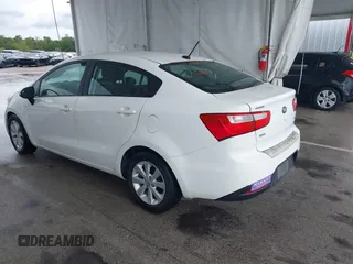 2014 Kia Rio EX z VIN KNADN4A38E6339206, wystawiony jako IAAI lot #41972283 z przebiegiem 95 993 mil mil oraz . Historia ofert i sprzedaży dostępna na DreamBid. Obrazek 3.
