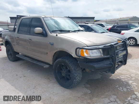 2003 Ford F-150 XLT with VIN 1FTRW08653KA87935, listed as a IAAI auction lot 42101353 with 1 mi miles. Bid and sale history available at carsss.com. Image 1.