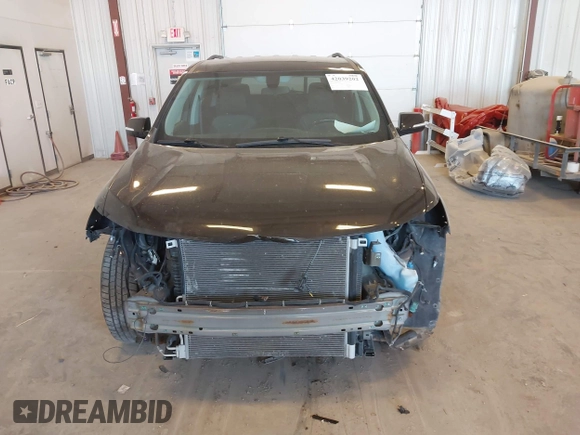 2018 Chevrolet Traverse LT Cloth with VIN 1GNERGKW1JJ260402, listed as a IAAI auction lot 42039202 with 150,831 mi miles. Bid and sale history available at carsss.com. Image 6.