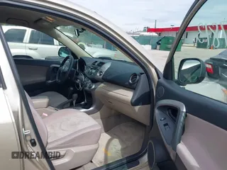 2006 Toyota RAV4 with VIN JTMZK33V365000984, listed as a IAAI auction lot 41957813 with 121,527 mi miles. Bid and sale history available at carsss.com. Image 5.