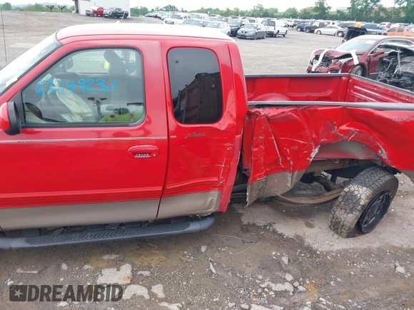 2001 Ford F-150 XL z VIN 1FTRX18L21NB37663, wystawiony jako IAAI lot #42149231 z przebiegiem Nie podano mil oraz . Historia ofert i sprzedaży dostępna na DreamBid. Obrazek 13.