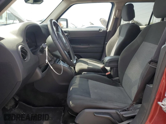 2017 Jeep Patriot High Altitude with VIN 1C4NJRFB3HD174634, listed as a Copart auction lot 54771665 with 92,344 mi miles and Salvage title. Bid and sale history available at DreamBid. Image 7.