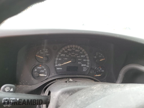 2005 Chevrolet Express Cargo z VIN 1GCFG15X051168059, wystawiony jako Copart lot #88302095 z przebiegiem Nie podano mil oraz Szkoda całkowita • Salvage title. Historia ofert i sprzedaży dostępna na DreamBid. Obrazek 9.