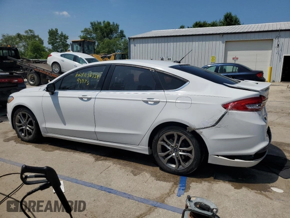2017 Ford Fusion SE с VIN 3FA6P0H75HR406364, выставлен на аукционе Copart как лот 62405635 с пробегом 98 873 миль миль и Списание • Salvage title. История ставок и продаж доступна на DreamBid. Изображение 2.