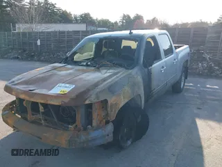 2013 Chevrolet Silverado 1500 LT with VIN 3GCPKSE74DG363736, listed as a IAAI auction lot 39133853 with 1 mi miles. Bid and sale history available at carsss.com. Image 2.