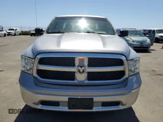 2019 Ram 1500 SLT z VIN 1C6RR6TTXKS727294, wystawiony jako Copart lot #47323325 z przebiegiem 60 514 mil mil oraz Szkoda całkowita • Salvage title. Historia ofert i sprzedaży dostępna na DreamBid. Obrazek 5.