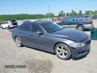 2014 BMW 3 Series 328i z VIN WBA3C1C58EK107050, wystawiony jako IAAI lot #42141433 z przebiegiem Nie podano mil oraz . Historia ofert i sprzedaży dostępna na DreamBid. Obrazek 1.
