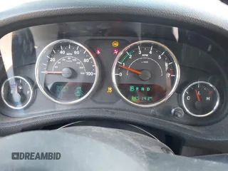 2015 Jeep Wrangler Unlimited Altitude с VIN 1C4HJWEG3FL584314, выставлен на аукционе IAAI как лот 41802581 с пробегом 145 143 миль миль и . История ставок и продаж доступна на DreamBid. Изображение 7.
