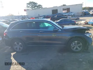 2020 Mercedes-Benz GLC 300 с VIN WDC0G8DB7LF717786, выставлен на аукционе IAAI как лот 40901142 с пробегом 74 581 миль миль и . История ставок и продаж доступна на DreamBid. Изображение 14.
