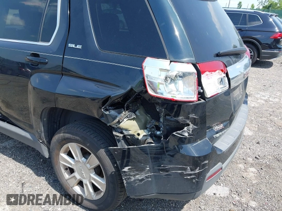 2012 GMC Terrain SLE-1 z VIN 2GKALMEK8C6238403, wystawiony jako IAAI lot #42572517 z przebiegiem 165 699 mil mil oraz . Historia ofert i sprzedaży dostępna na DreamBid. Obrazek 6.