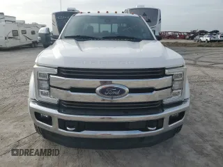 2018 Ford F-450 XL with VIN 1FT8W4DT0JEC17422, listed as a Copart auction lot 77902494 with 64,007 mi miles and Salvage Title. Bid and sale history available at carsss.com. Image 5.