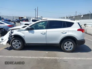 2014 Toyota RAV4 LE with VIN JTMZFREV0EJ020622, listed as a IAAI auction lot 42606275 with 41,645 mi miles and . Bid and sale history available at DreamBid. Image 15.