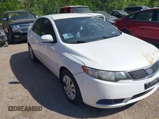 2012 Kia Forte EX with VIN KNAFU4A23C5522471, listed as a IAAI auction lot 42139432 with 176,205 mi miles. Bid and sale history available at carsss.com. Image 1.