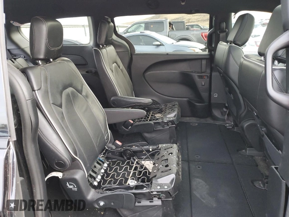 2023 Chrysler Pacifica Limited with VIN 2C4RC3GG4PR570425, listed as a Copart auction lot 86352374 with Not provided miles and Salvage title. Bid and sale history available at DreamBid. Image 11.