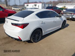 2022 Acura ILX w/Premium/A-Spec Package with VIN 19UDE2F83NA008673, listed as a IAAI auction lot 41853032 with 13,062 mi miles. Bid and sale history available at carsss.com. Image 4.