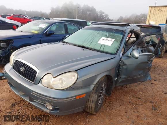 2005 Hyundai Sonata GL with VIN KMHWF25S45A122047, listed as a IAAI auction lot 41433449 with 155,848 mi miles. Bid and sale history available at carsss.com. Image 17.