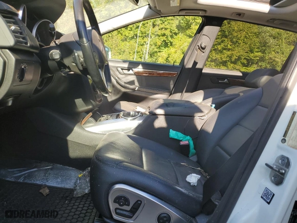 2011 Mercedes-Benz R-Class R 350 with VIN 4JGCB6FE1BA127233, listed as a Copart auction lot 73238394 with 0 mi miles and Salvage Title. Bid and sale history available at carsss.com. Image 7.