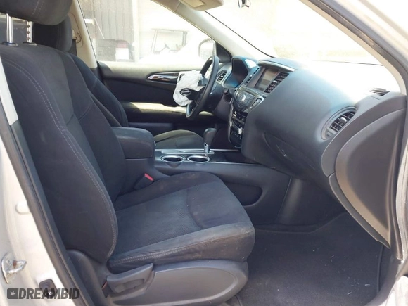 2016 Nissan Pathfinder S with VIN 5N1AR2MN9GC615324, listed as a IAAI auction lot 41723644 with 67,629 mi miles. Bid and sale history available at carsss.com. Image 5.