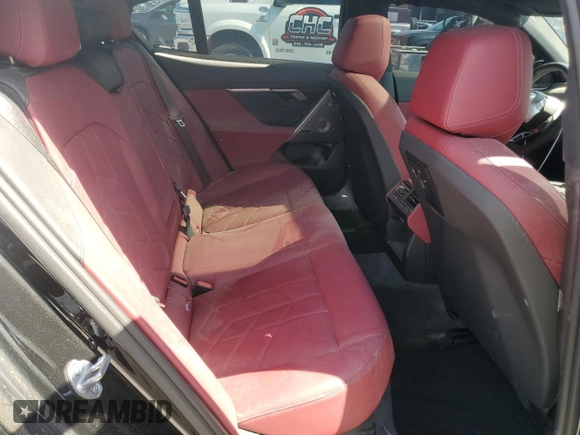 2024 BMW 5 Series 530i z VIN WBA43FJ08RCS17556, wystawiony jako Copart lot #48853495 z przebiegiem 4 151 mil mil oraz Szkoda całkowita • Salvage title. Historia ofert i sprzedaży dostępna na DreamBid. Obrazek 11.
