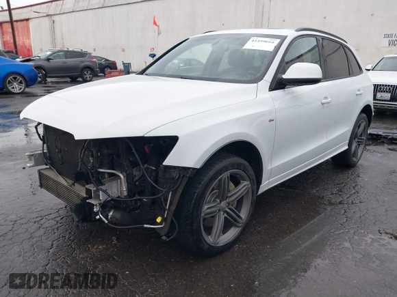 2014 Audi Q5 Premium Plus with VIN WA1DMAFP2EA031634, listed as a IAAI auction lot 41499664 with 137,842 mi miles and . Bid and sale history available at DreamBid. Image 2.