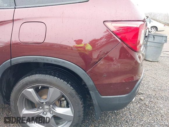 2019 Honda Passport Touring z VIN 5FNYF8H99KB005625, wystawiony jako IAAI lot #41905030 z przebiegiem 64 998 mil mil oraz . Historia ofert i sprzedaży dostępna na DreamBid. Obrazek 21.