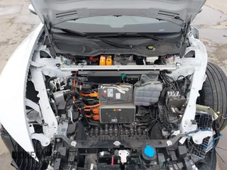 2024 Audi e-tron GT Premium Plus z VIN WAUFJBFW1R7000993, wystawiony jako IAAI lot #41483337 z przebiegiem 9 779 mil mil oraz . Historia ofert i sprzedaży dostępna na DreamBid. Obrazek 10.