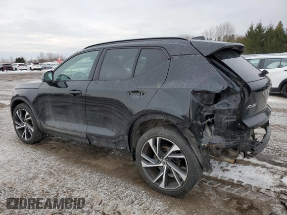 2019 Volvo XC40 R-Design with VIN YV4162UM7K2045386, listed as a Copart auction lot 47389645 with 101,592 mi miles and Salvage title. Bid and sale history available at DreamBid. Image 2.