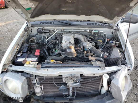2002 Nissan Xterra SE SC with VIN 5N1MD28Y62C589855, listed as a Copart auction lot 43076575 with 200,216 mi miles and Salvage Title. Bid and sale history available at carsss.com. Image 14.