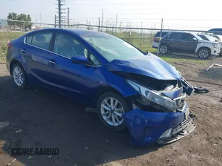 2018 Kia Forte LX with VIN 3KPFK4A77JE238184, listed as a IAAI auction lot 38810788 with 210,761 mi miles. Bid and sale history available at carsss.com. Image 1.