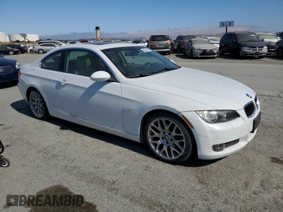 2007 BMW 3 Series 328i z VIN WBAWV13587PK49878, wystawiony jako Copart lot #60244745 z przebiegiem 174 263 mil mil oraz Szkoda całkowita • Salvage title. Historia ofert i sprzedaży dostępna na DreamBid. Obrazek 4.