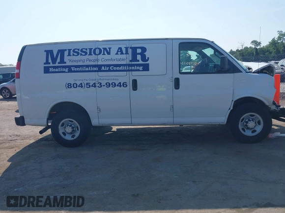 2017 Chevrolet Express Cargo with VIN 1GCWGAFF9H1286007, listed as a IAAI auction lot 42583430 with 257,665 mi miles and . Bid and sale history available at DreamBid. Image 13.