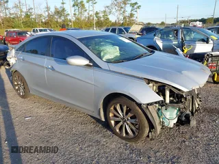 2012 Hyundai Sonata SE with VIN 5NPEC4AB3CH290469, listed as a IAAI auction lot 40633044 with 203,823 mi miles and . Bid and sale history available at carsss.com. Image 1.