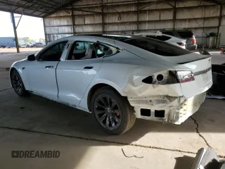 2019 Tesla Model S 100D with VIN 5YJSA1E45KF330633, listed as a Copart auction lot 49329745 with 74,047 mi miles and Salvage title. Bid and sale history available at DreamBid. Image 2.