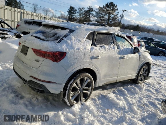 2020 Audi Q3 S line Prestige z VIN WA1FECF37L1033164, wystawiony jako Copart lot #45464835 z przebiegiem Nie podano mil oraz Szkody całkowita. Historia ofert i sprzedaży dostępna na DreamBid. Obrazek 3.