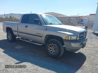 1998 Dodge 1500 z VIN 1B7HF13YXWJ203604, wystawiony jako IAAI lot #42408086 z przebiegiem 257 012 mil mil oraz . Historia ofert i sprzedaży dostępna na DreamBid. Obrazek 1.