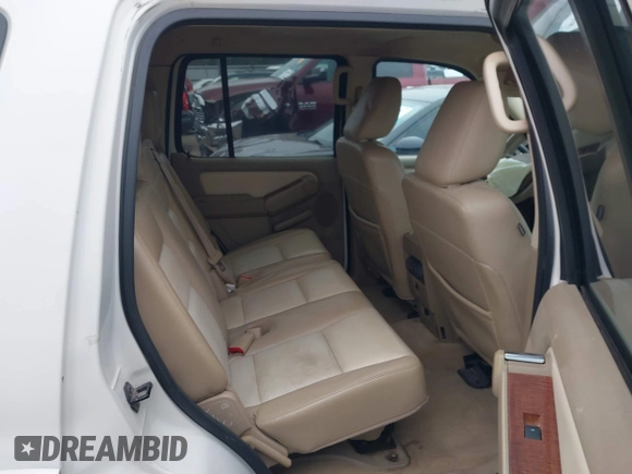 2010 Ford Explorer Eddie Bauer with VIN 1FMEU6EE4AUA01160, listed as a IAAI auction lot 41509239 with 332,843 mi miles. Bid and sale history available at carsss.com. Image 8.