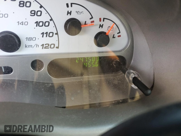 2005 Ford Explorer Sport Trac XLS with VIN 1FMDU77K35UA00852, listed as a Copart auction lot 52209715 with 247,583 mi miles and Salvage title. Bid and sale history available at DreamBid. Image 9.