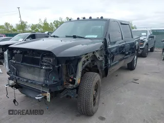 2016 Ford F-250 Lariat z VIN 1FT7W2BT3GEA96915, wystawiony jako IAAI lot #42191645 z przebiegiem 216 682 mil mil oraz . Historia ofert i sprzedaży dostępna na DreamBid. Obrazek 2.