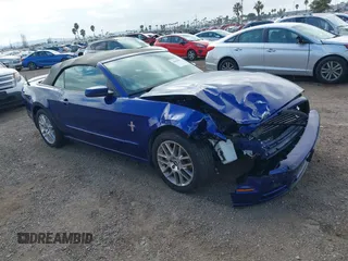 2013 Ford Mustang V6 with VIN 1ZVBP8EM2D5249971, listed as a IAAI auction lot 41501581 with 80,148 mi miles and . Bid and sale history available at DreamBid. Image 1.