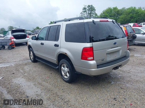 2005 Ford Explorer XLT z VIN 1FMZU73K35UB11333, wystawiony jako IAAI lot #42644910 z przebiegiem 112 929 mil mil oraz . Historia ofert i sprzedaży dostępna na DreamBid. Obrazek 3.
