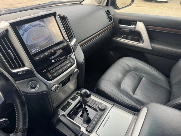 2017 Toyota Land Cruiser with VIN JTMCY7AJ5H4049172, listed as a Copart auction lot 51363615 with NaN miles and Clean Title. Bid and sale history available at carsss.com. Image 10.