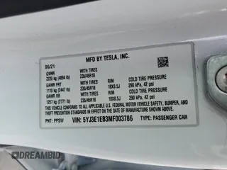 2021 Tesla Model 3 Long Range z VIN 5YJ3E1EB3MF003786, wystawiony jako Copart lot #55252355 z przebiegiem 32 443 mil mil oraz Szkoda całkowita • Salvage title. Historia ofert i sprzedaży dostępna na DreamBid. Obrazek 12.
