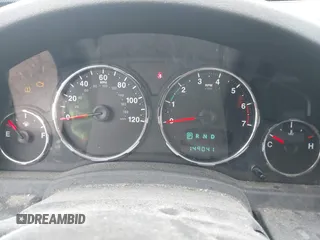 2011 Jeep Liberty Sport Jet z VIN 1J4PN2GK5BW585901, wystawiony jako IAAI lot #42459500 z przebiegiem 149 041 mil mil oraz . Historia ofert i sprzedaży dostępna na DreamBid. Obrazek 7.