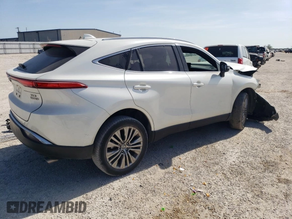 2022 Toyota Venza LE with VIN JTEAAAAH9NJ111235, listed as a Copart auction lot 71197854 with 24,740 mi miles and Salvage Title. Bid and sale history available at carsss.com. Image 3.