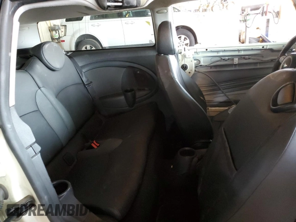 2010 MINI Clubman z VIN WMWML3C51ATX52238, wystawiony jako Copart lot #50537605 z przebiegiem 96 000 mil mil oraz Szkoda całkowita • Salvage title. Historia ofert i sprzedaży dostępna na DreamBid. Obrazek 10.