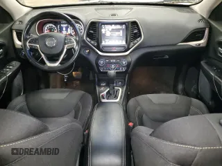 2015 Jeep Cherokee Latitude with VIN 1C4PJMCS1FW710157, listed as a Copart auction lot 49571435 with 89,780 mi miles and Clean Title. Bid and sale history available at DreamBid. Image 8.